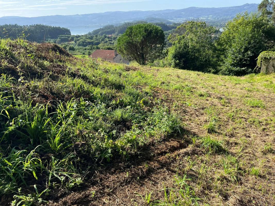 Terreno en venta en Cariño, A Coruña photo 3