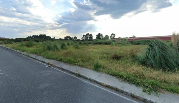 Terreno en calle Lagoa de Sanabria photo