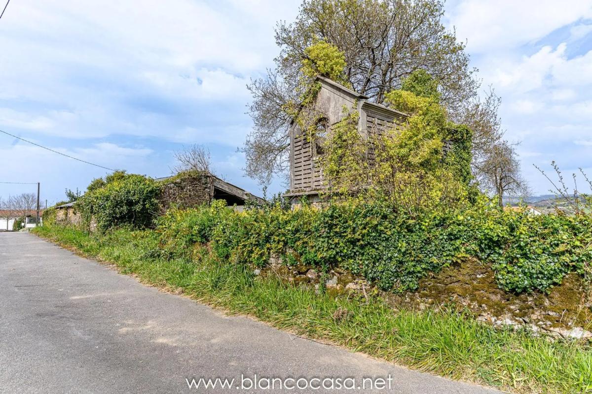 Terreno en venta en Carballo, A Coruña photo 5