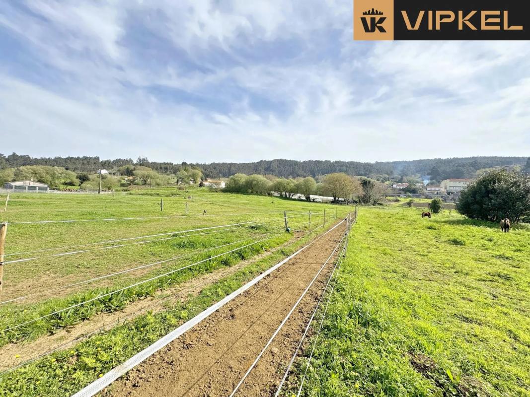 Terreno en venta en Fene, A Coruña photo 3