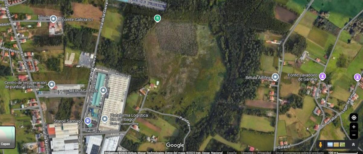 Terreno en venta en Santiago de Compostela, A Coruña photo 1