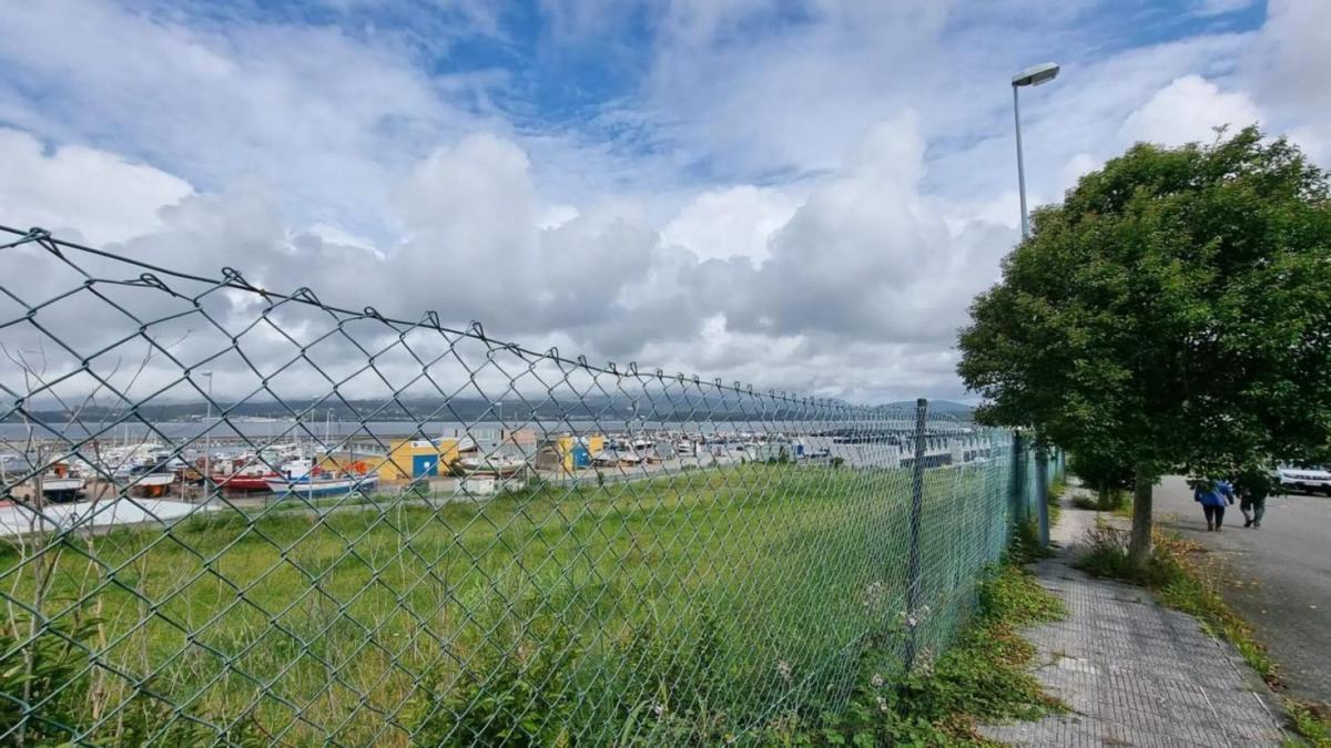 Terreno en venta en Rianxo, A Coruña photo 5
