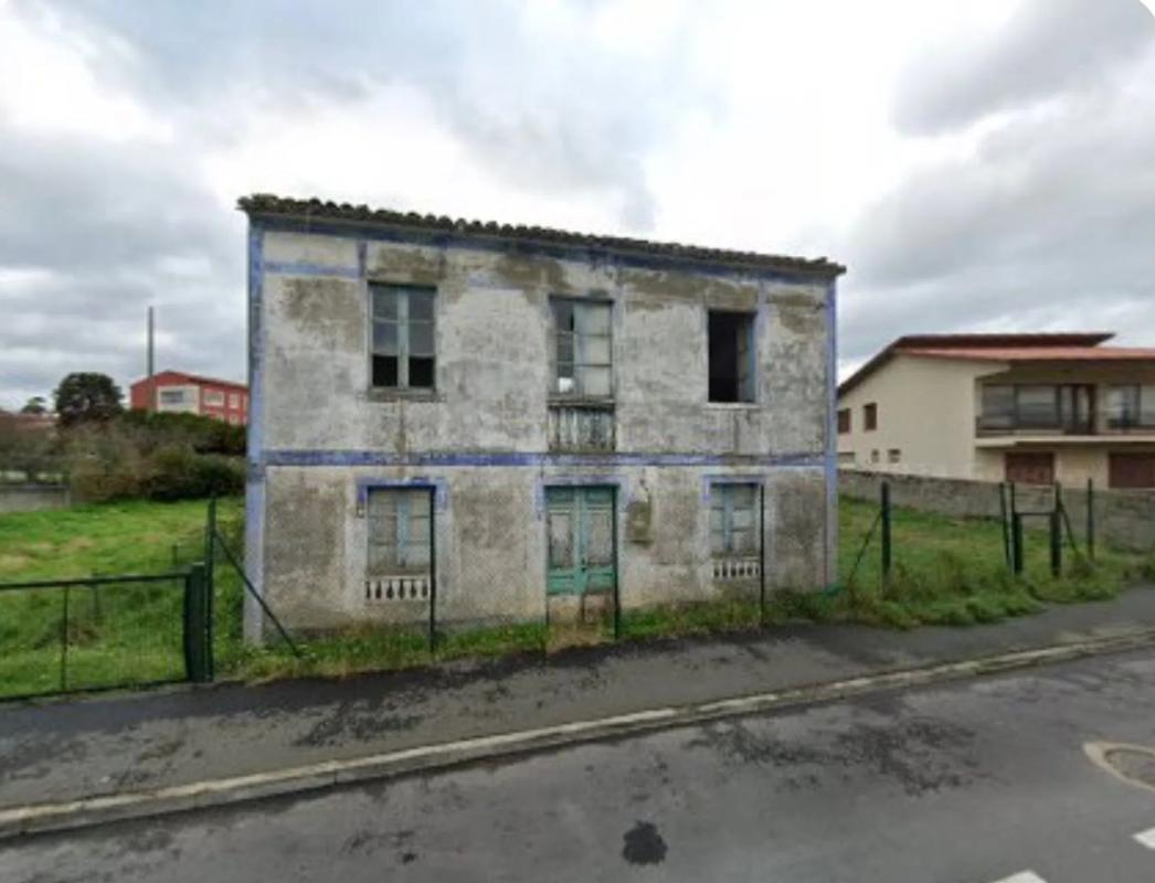 Terreno en venta en Oleiros, A Coruña photo 1