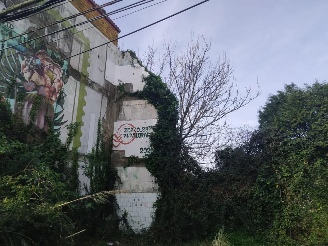 Terreno en venta en Ferrol, A Coruña photo 3