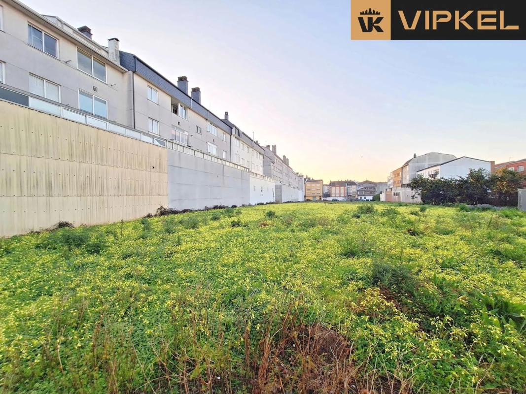 Terreno en venta en Narón, A Coruña photo 3