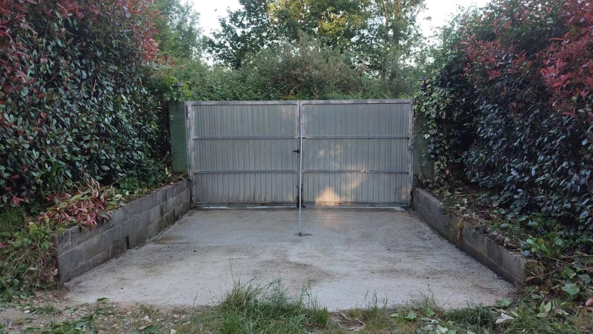 Terreno en venta en Bergondo, A Coruña photo 2