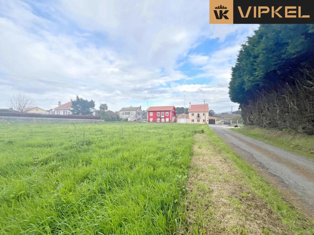 Terreno en venta en Narón, A Coruña photo 2