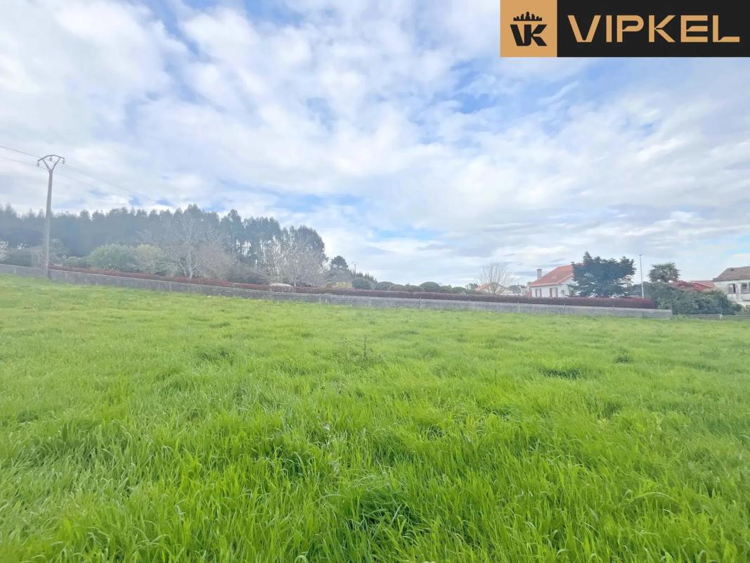Terreno en venta en Narón, A Coruña photo 3