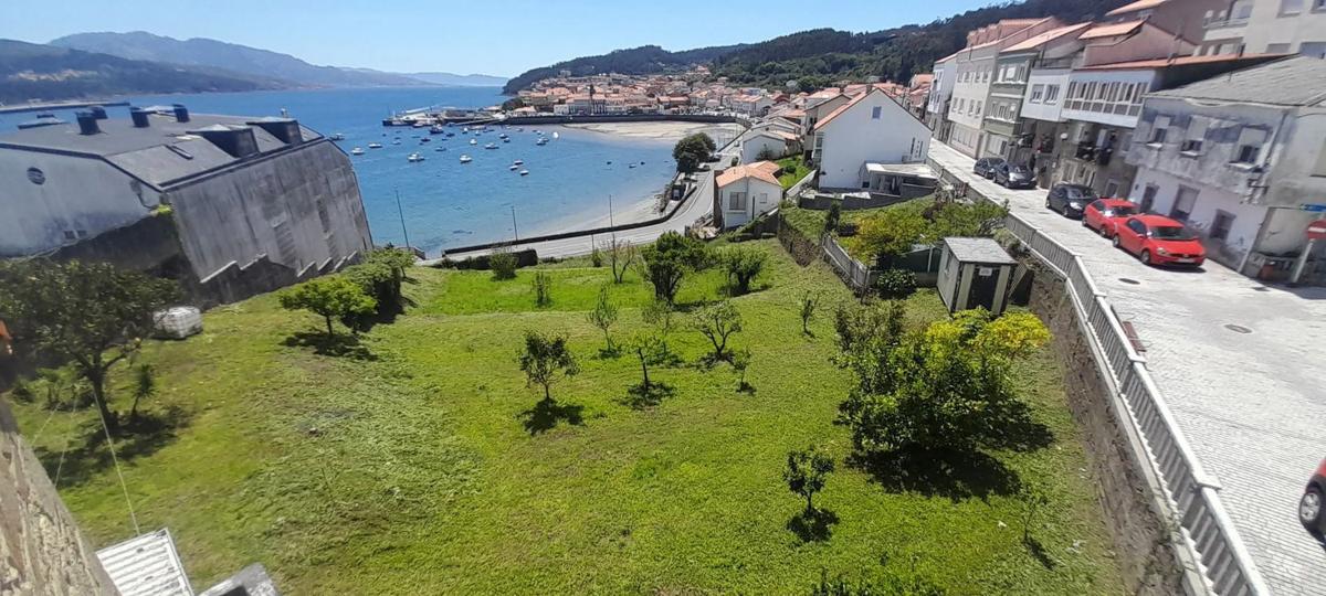 Działka na sprzedaż w Corcubión, A Coruña photo 2