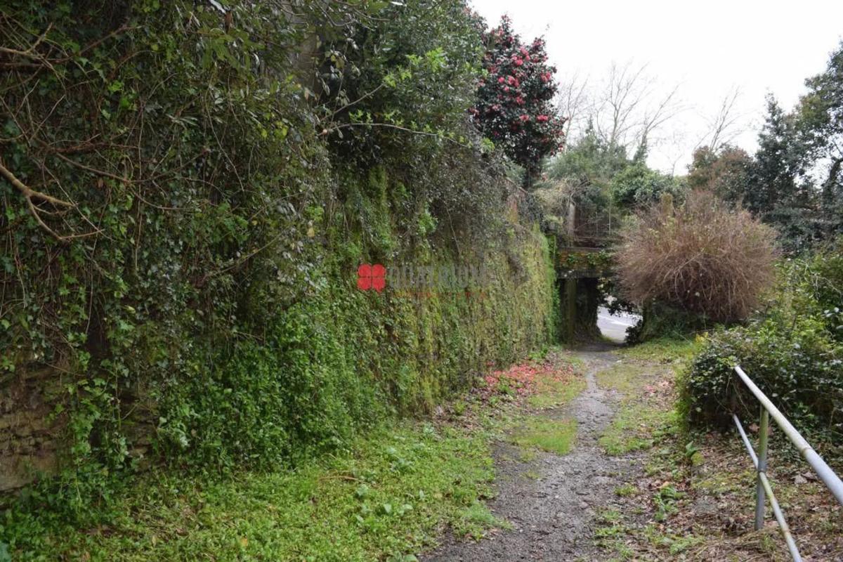 Terreno en venta en Santiago de Compostela, A Coruña photo 5