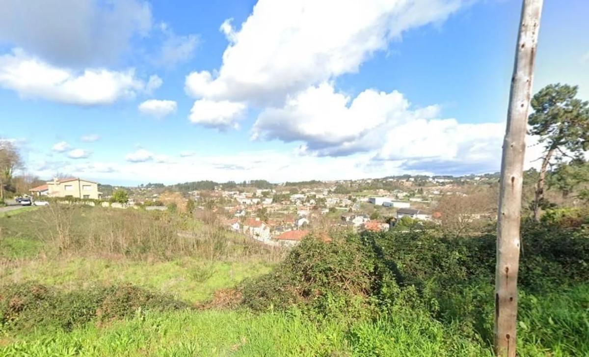 Terreno en venta en Oleiros, A Coruña photo 2