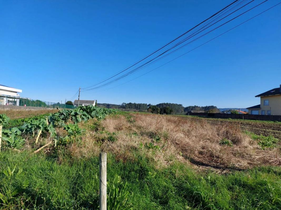 Terreno en venta en Narón, A Coruña photo 3