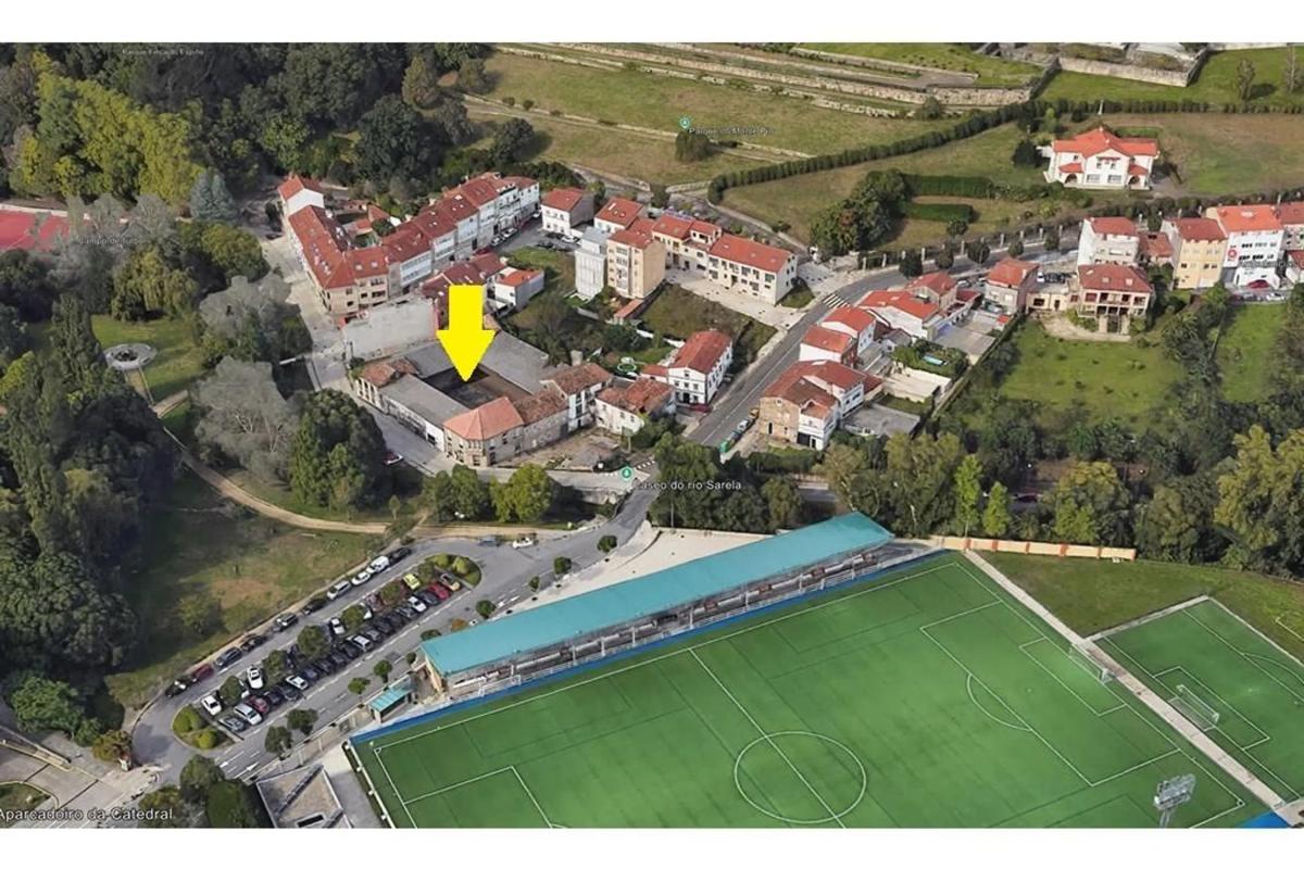 Terreno en venta en Santiago de Compostela, A Coruña photo 1