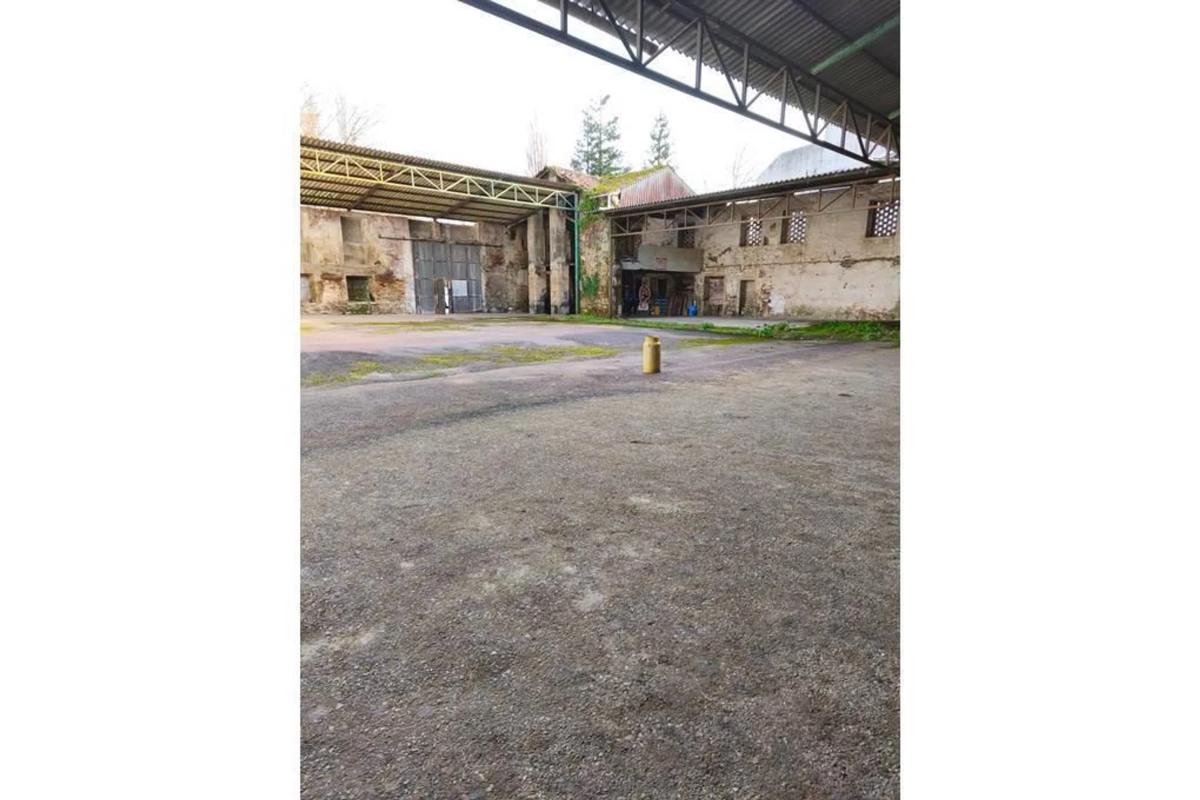 Terreno en venta en Santiago de Compostela, A Coruña photo 2