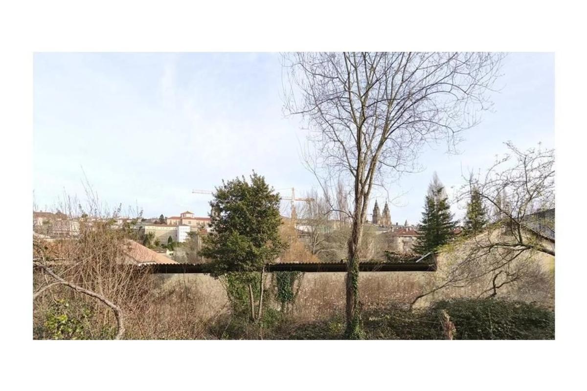 Terreno en venta en Santiago de Compostela, A Coruña photo 3