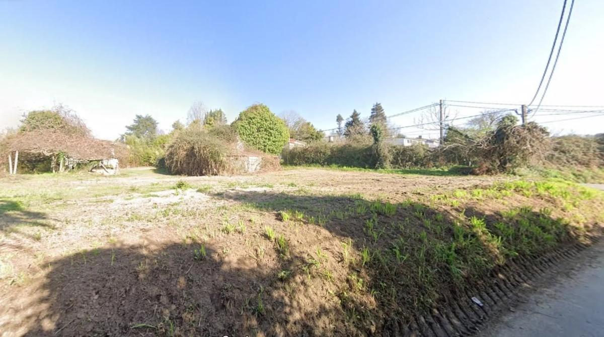 Terreno en venta en Oleiros, A Coruña photo 2