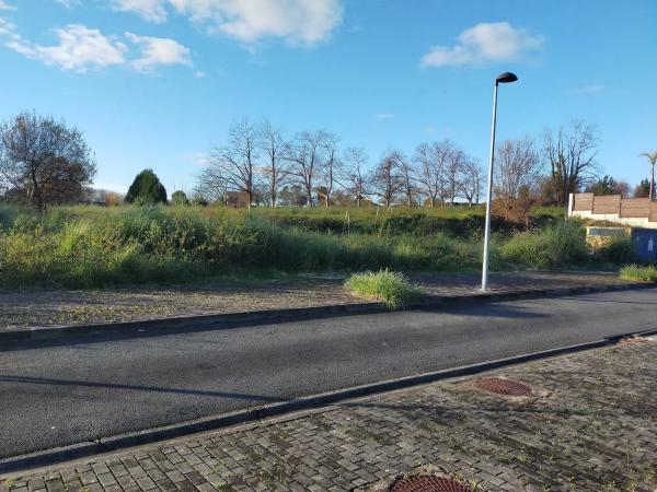 Terreno en avenida de Xarío, 32 thumbnail 1