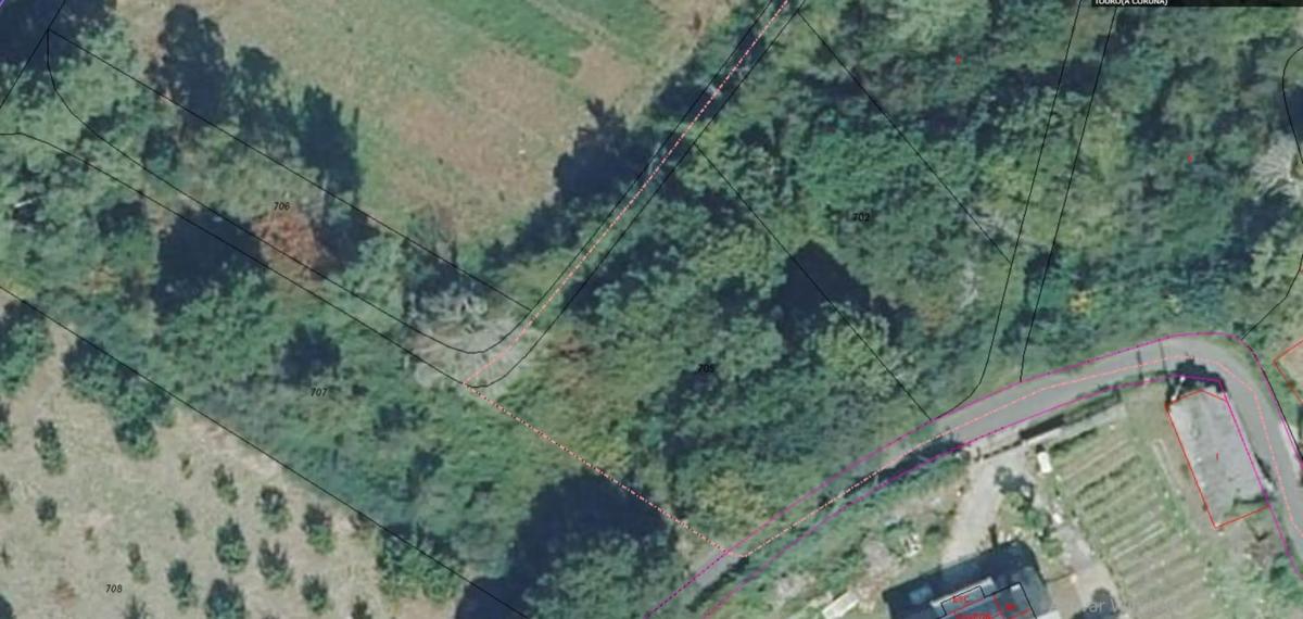 Land for sale in Touro, A Coruña photo 1
