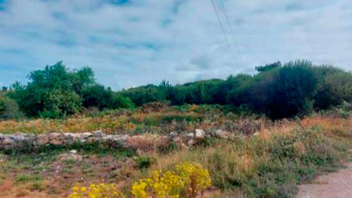 Terreno en venta en Ribeira, A Coruña photo 1