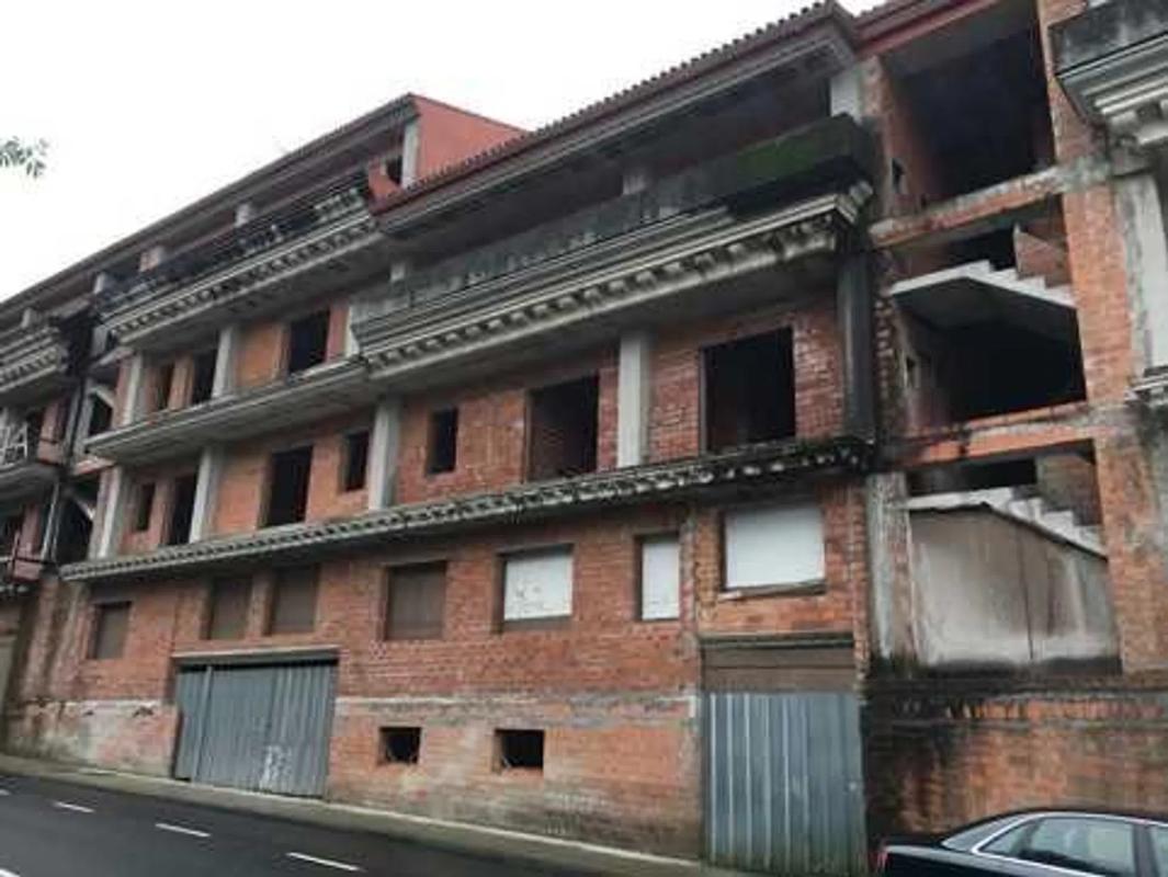 Terreno en venta en Betanzos, A Coruña photo 1