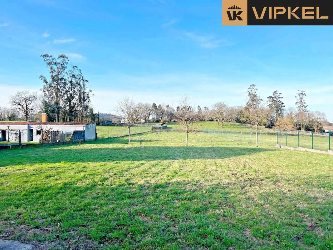 Terreno en venta en Santiago de Compostela, A Coruña photo 3