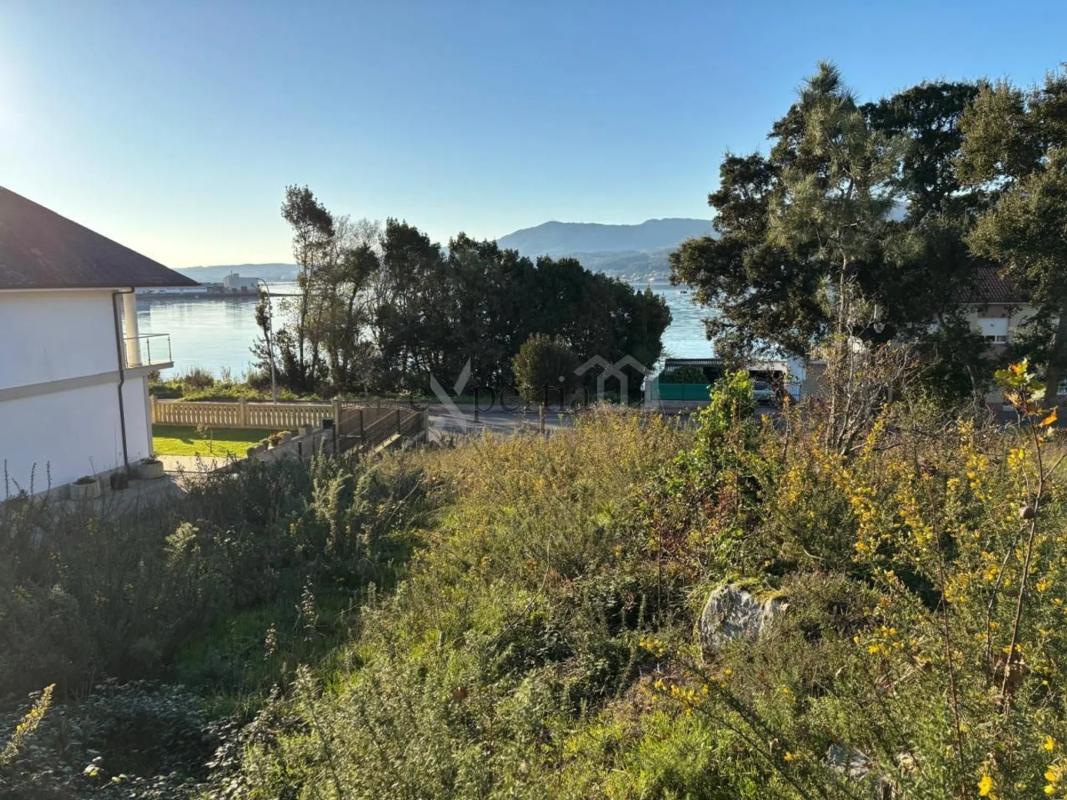 Terreno en venta en Boiro, A Coruña photo 1