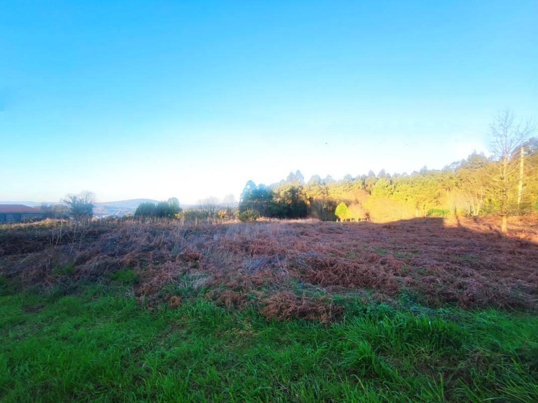 Terreno en venta en Miño, A Coruña photo 1