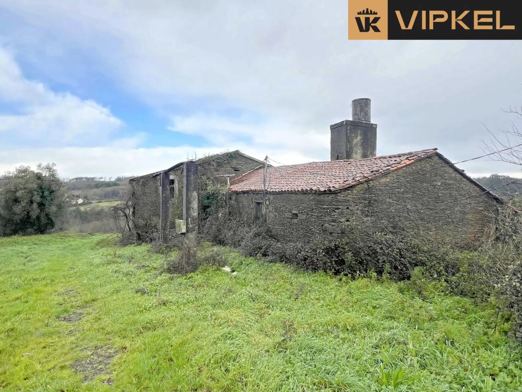 Terreno en venta en Frades, A Coruña photo 5