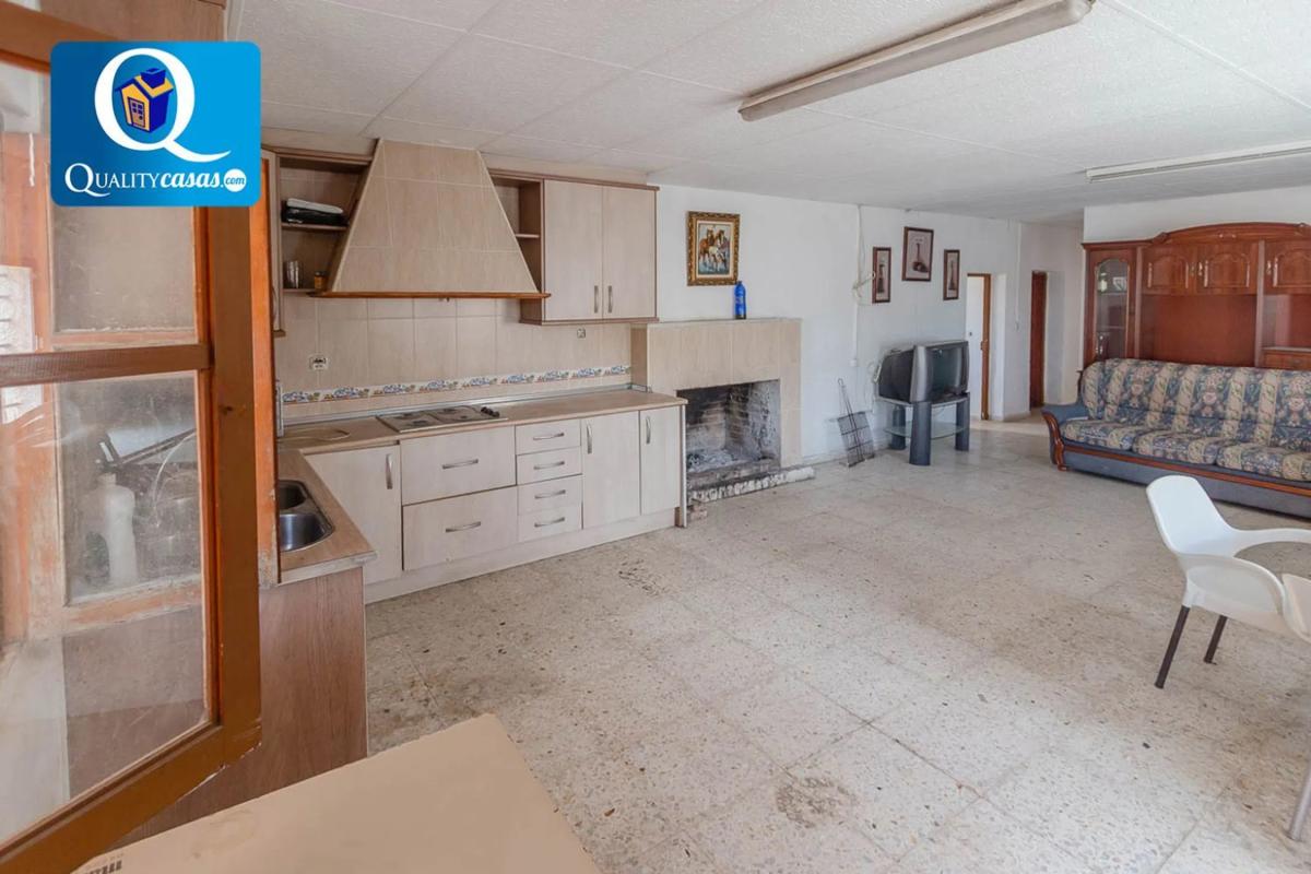 Sale of independent chalet in El Secanet - Hacienda del Sol, La Villajoyosa / Vila Joiosa
photo 2