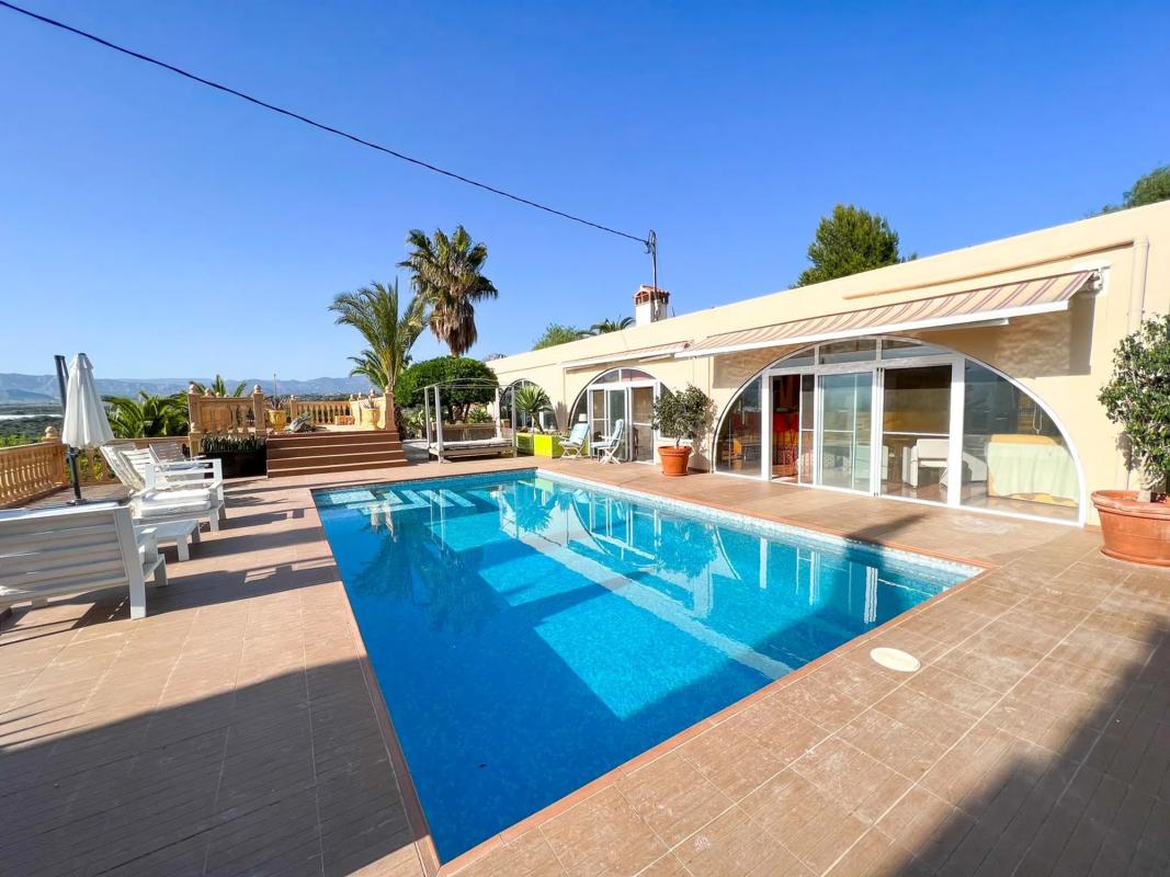 Venta de chalet independiente en Bonalba-Cotoveta, Mutxamel
photo 1