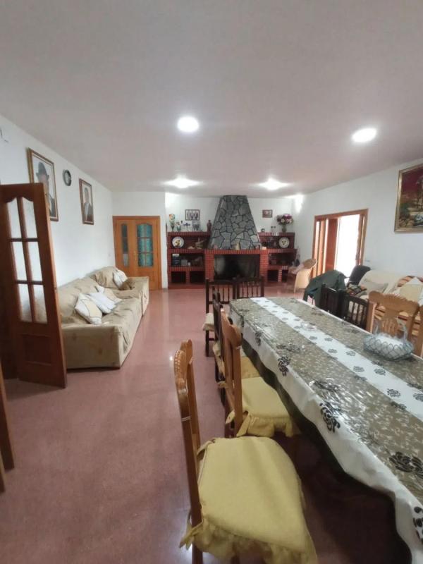 Propiedades en venta y alquiler en España photo 3