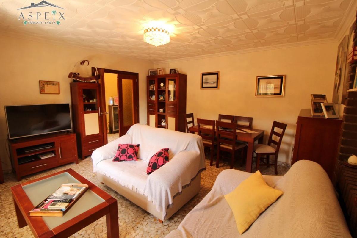 Properties for sale and rent in Spain photo 2