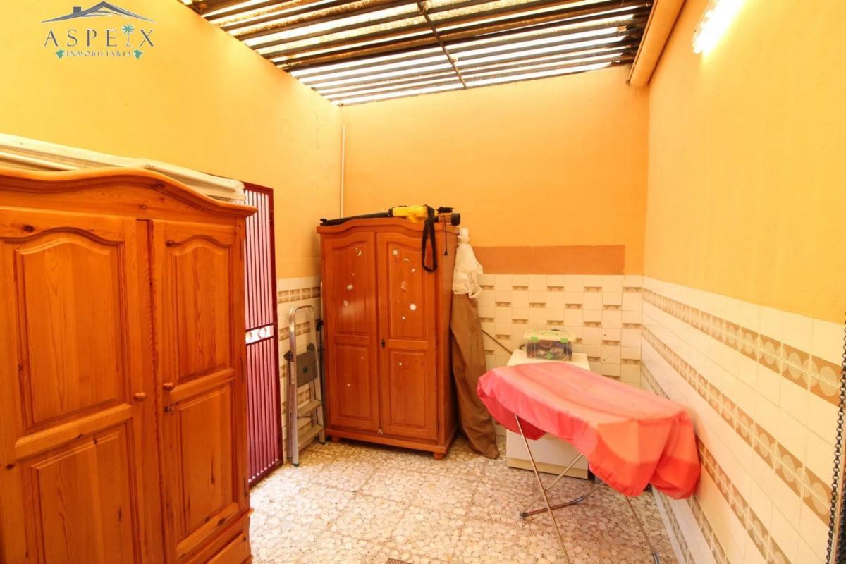 Properties for sale and rent in Spain photo 4