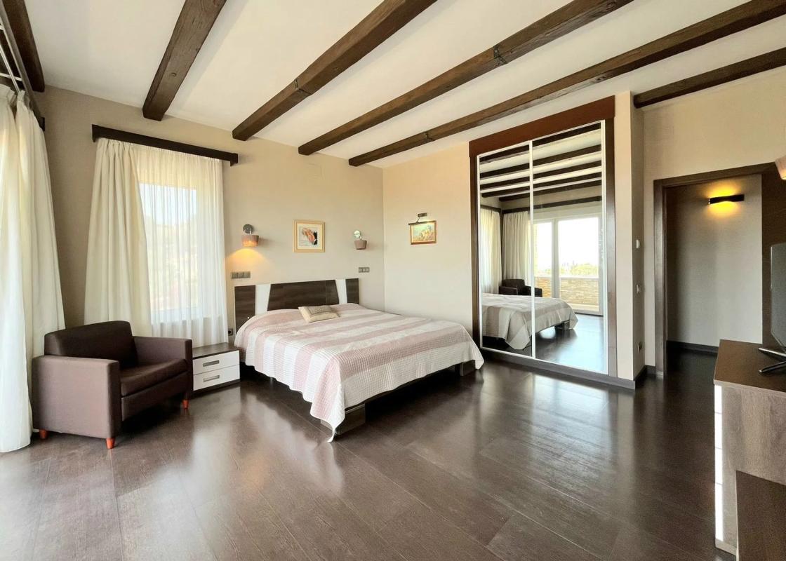 Properties for sale and rent in Spain photo 2
