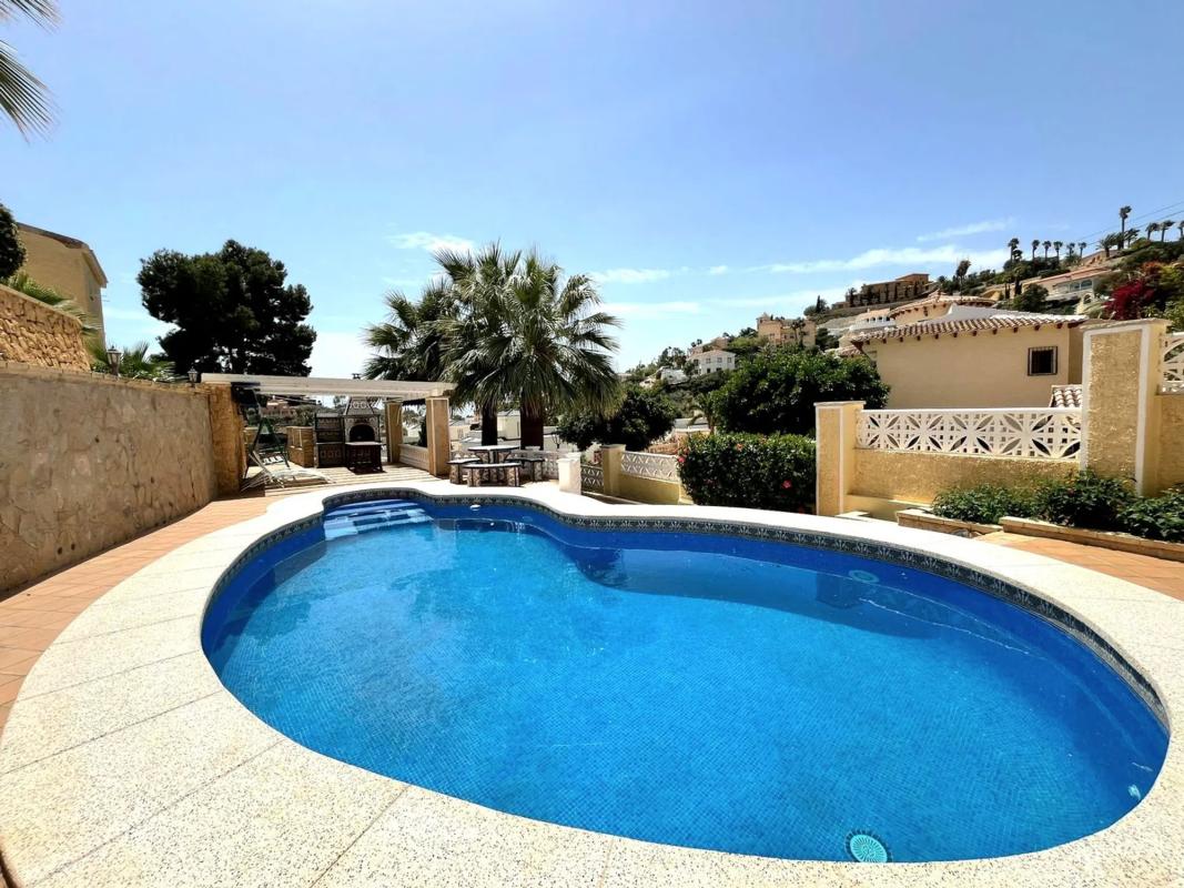 Properties for sale and rent in Spain photo 4