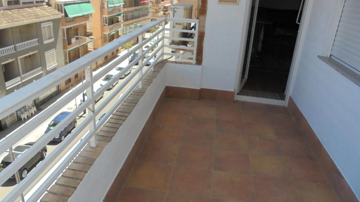 Продажа квартиры на Calle Sant Bartomeu, Эль Кампельо
photo 3