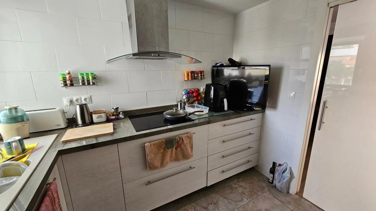 Продажа квартиры на Calle Sant Bartomeu, Эль Кампельо
photo 3