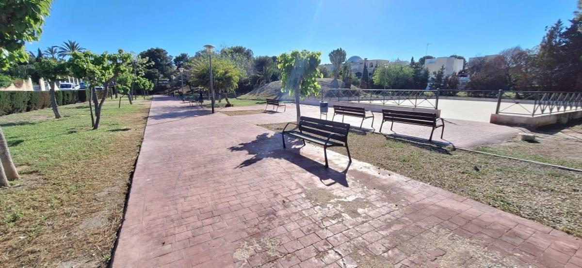 Продажа отдельного шале в  Carretera Alicante-Valencia, Эль Кампельо photo 4