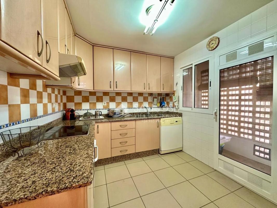 Sale of apartment in Playa Muchavista, El Campello
 photo 4
