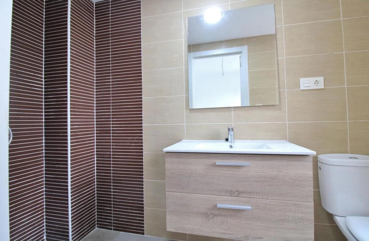 Sale of apartment in Campello Playa, El Campello
 photo 4