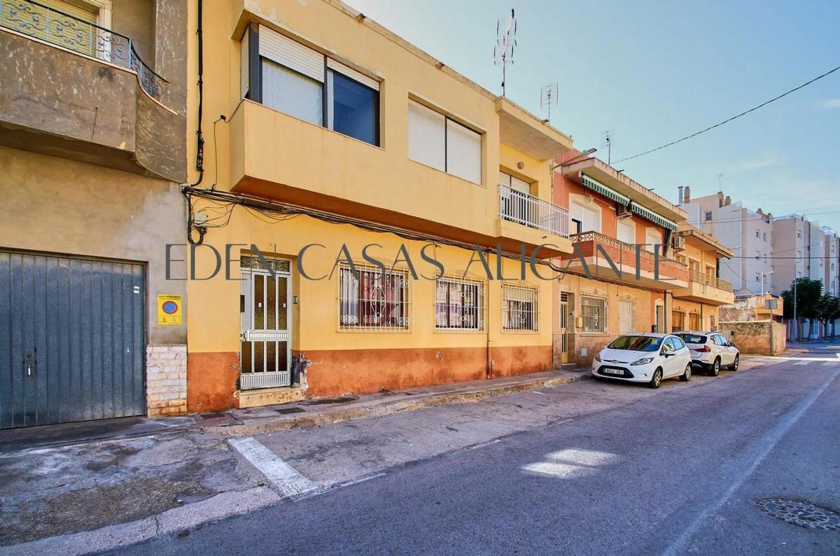Propiedades en venta y alquiler en España photo 2