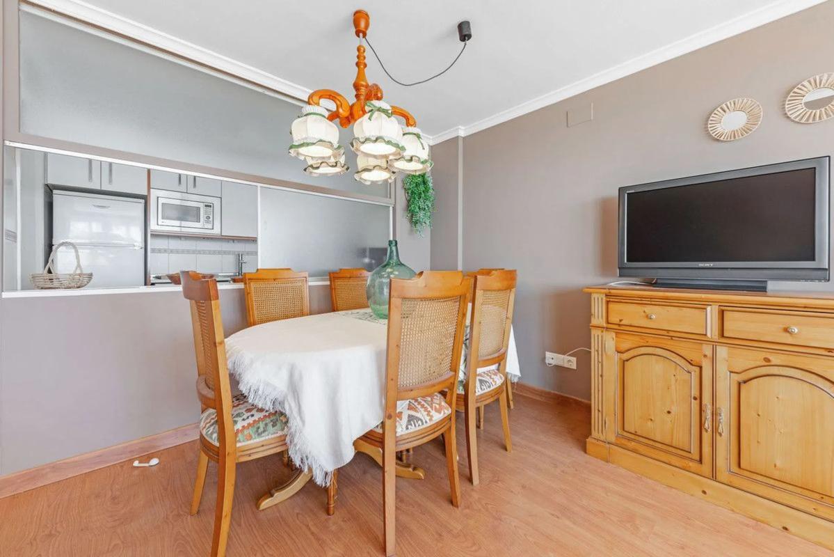 Продажа квартиры на Avenida Jaime I el Conquistador, Эль Кампельо
photo 1