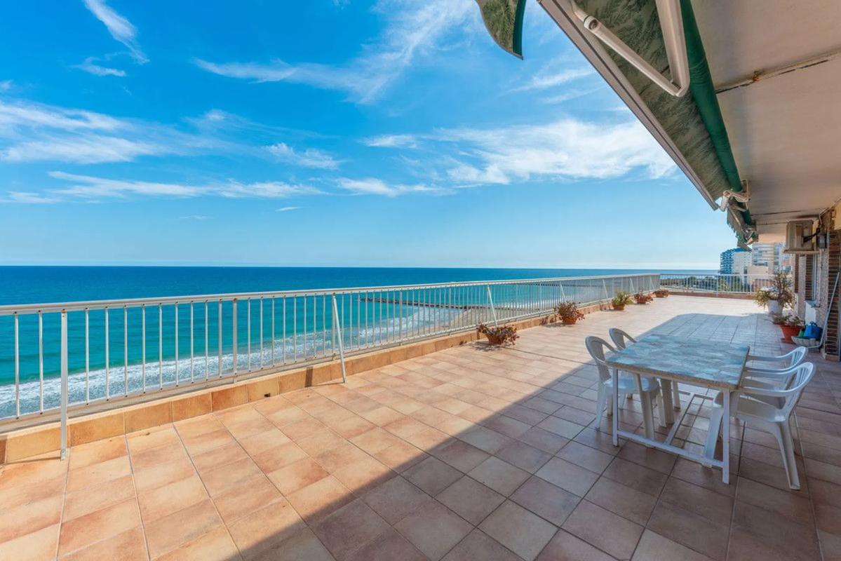 Penthouse sale in  Calle Mutxamel, El Campello photo 5