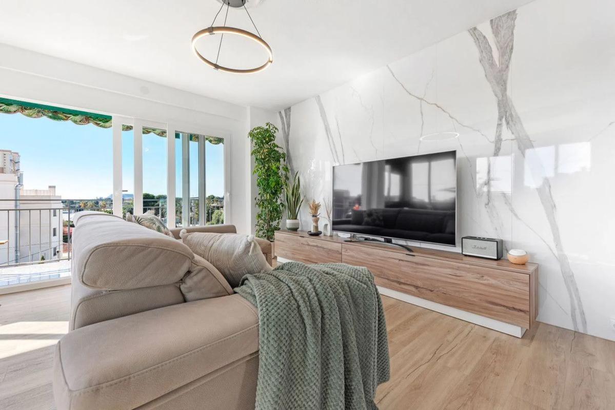 Sale of apartment in Calle de Velázquez, El Campello
photo 3