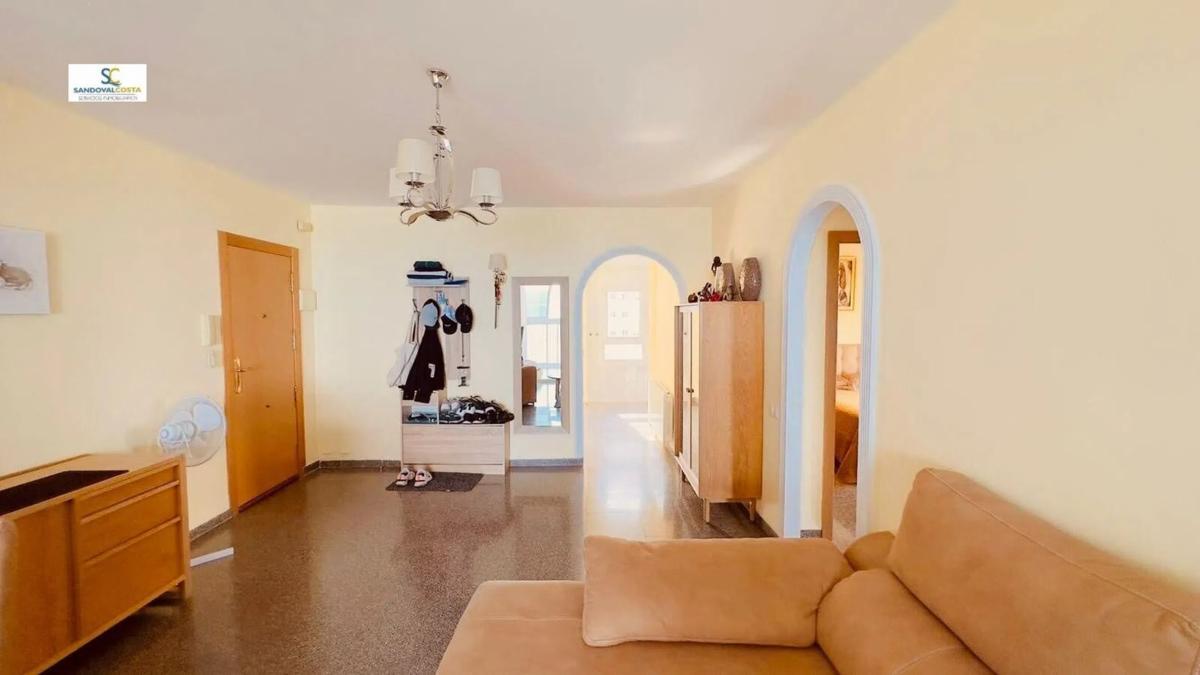 Sale of apartment in Playa Muchavista, El Campello
 photo 2