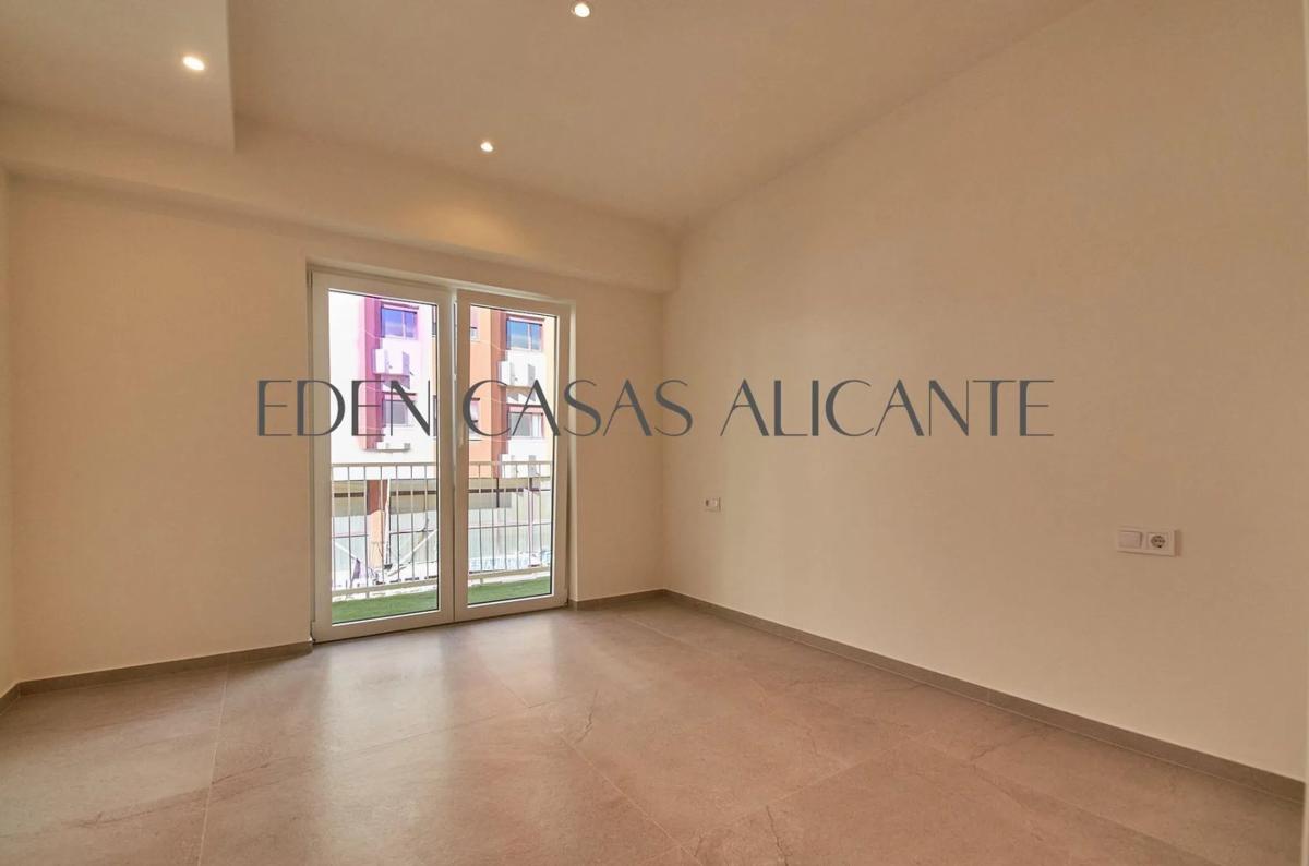 Sale of apartment in Calle de Sant Francesc, El Campello
photo 1