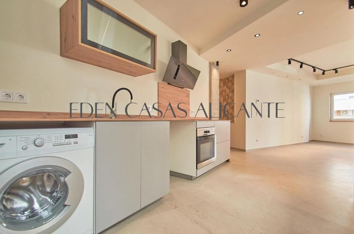 Sale of apartment in Calle de Sant Francesc, El Campello
photo 3