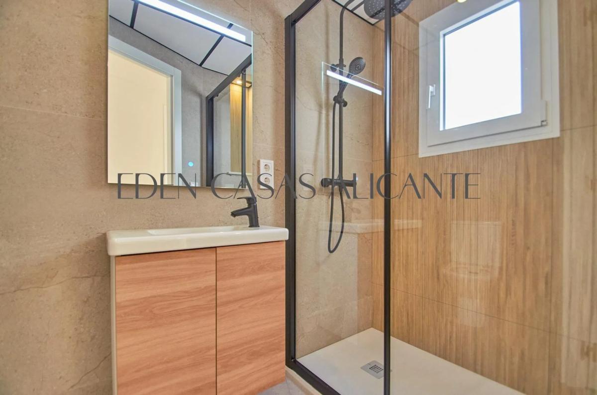 Sale of apartment in Calle de Sant Francesc, El Campello
photo 5