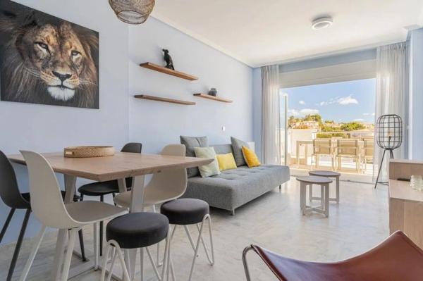 Piso en venta en Calle Altea, El Campello thumbnail 1