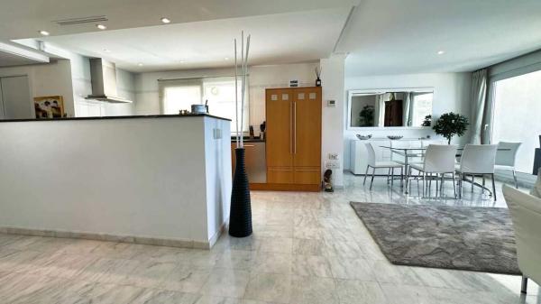Duplex for sale on Ronda del Atardecer, Altea photo 3